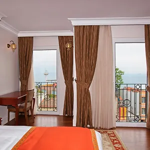 Aren Hotel